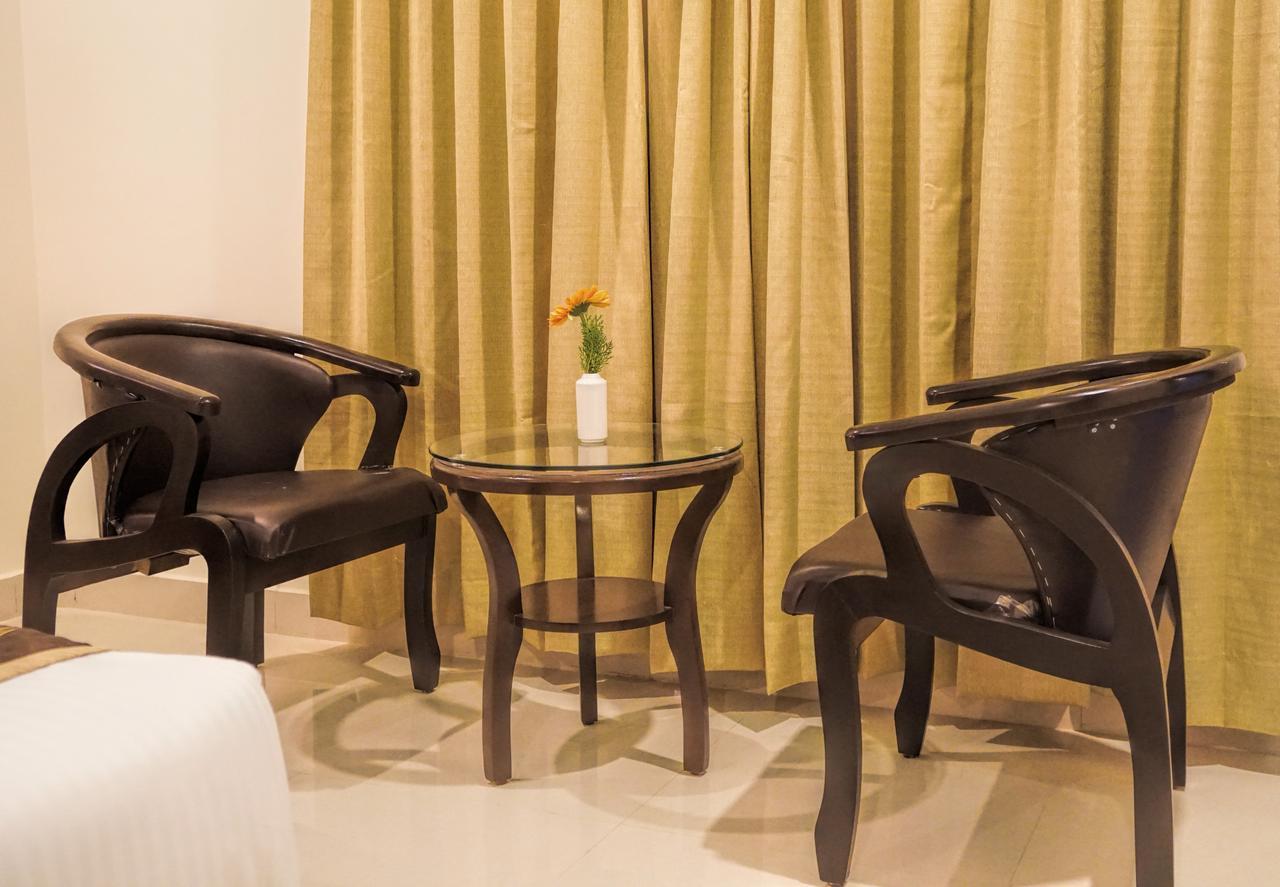 Admire Inn By Tgi Udaipur Esterno foto